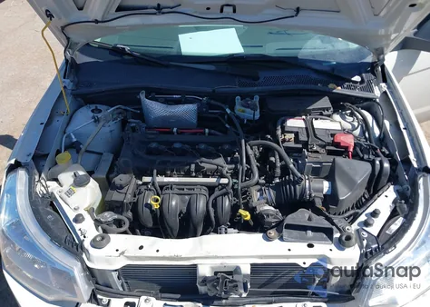 2010 Ford Focus Se z USA, uszkodzony, nr VIN 1FAHP3FN4AW126014